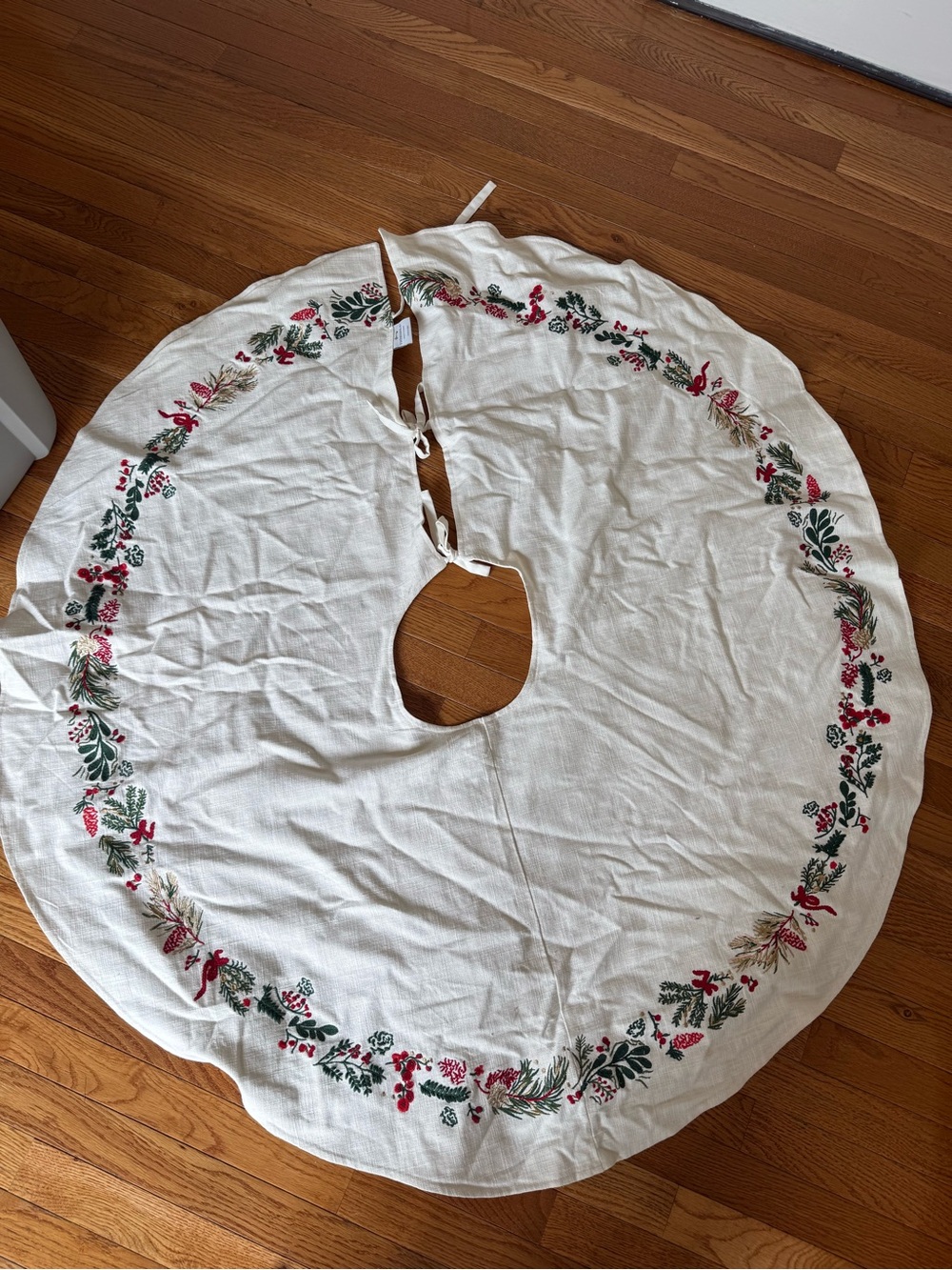 Studio McGee / threshold Embroidered Holiday Tree Skirt